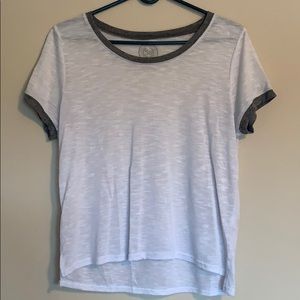 WHITE & GRAY TISSUE TEE